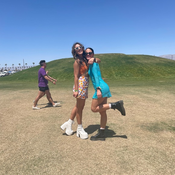 Meet your Posher, Anneliese - Picture 3 of 6